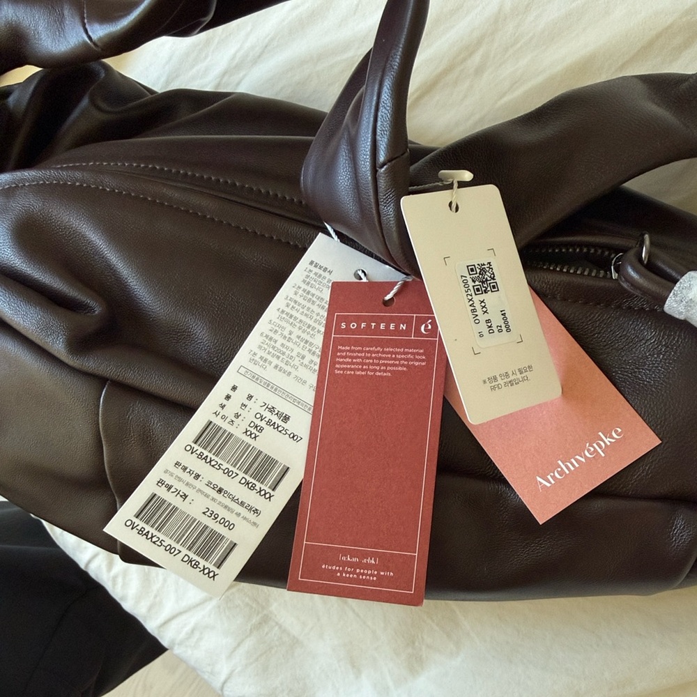 Korea Archivepke Turban Bag Sheepskin Headscarf Bag OVBAX25007 (brand new) - Picture 3 of 11